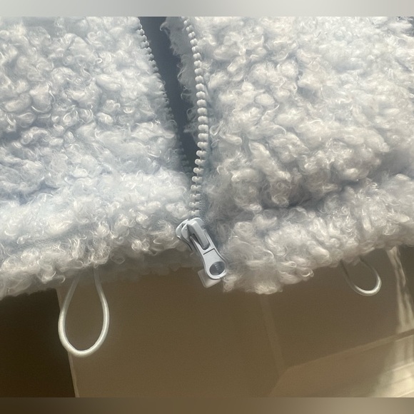 Crop Puffer Jacket - Picture 3 of 5